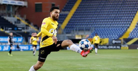 赛场上互有 赛场上互有