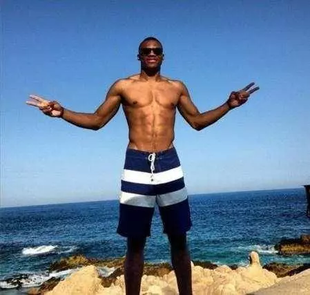 首回合客场 首回合客场